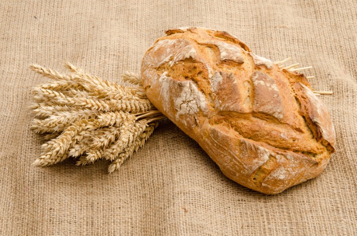 Frisch gebackenes Weizenbrot