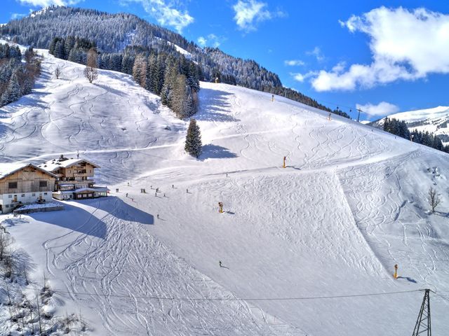 Skiurlaub direkt an der Piste in Saalbach Hintergl