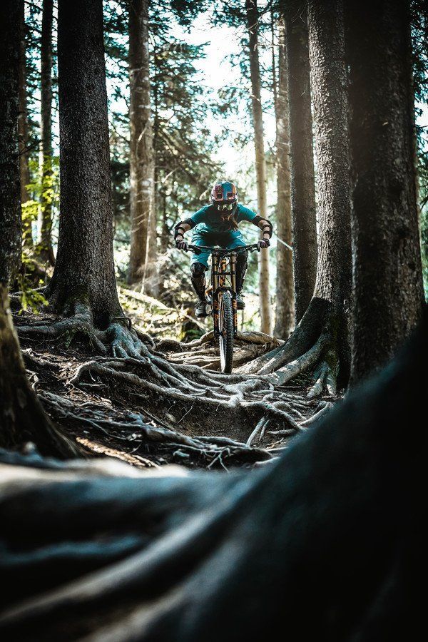 Radfahren im Wald