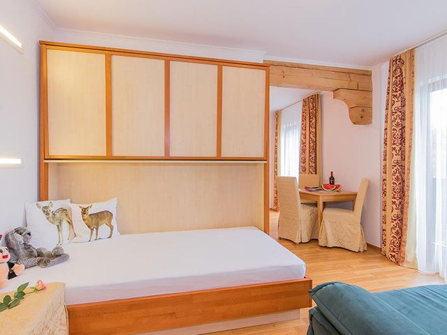 Bauernhof-Ferienwohnungen-Hotel Ötzmooshof